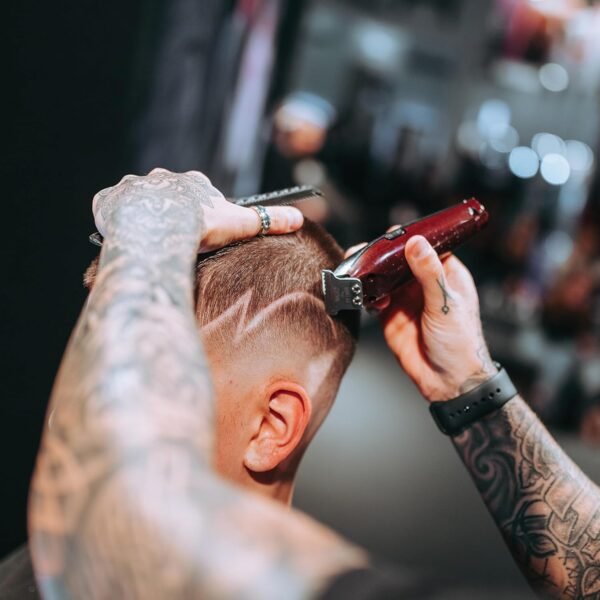 Wahl Professional 5-Star Series Cordless Detailer Li Trimmer - Image 4