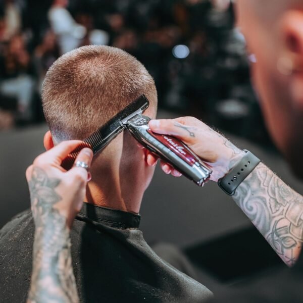 Wahl Professional 5-Star Series Cordless Detailer Li Trimmer - Image 3